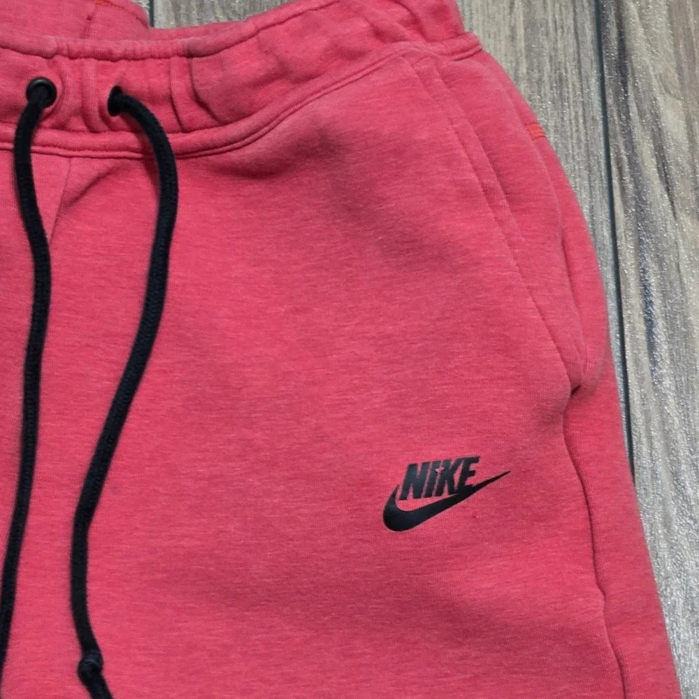 Nike Tech Fleece Shorts Womens Small Red Heathered Bonded Zip Athletic Casual